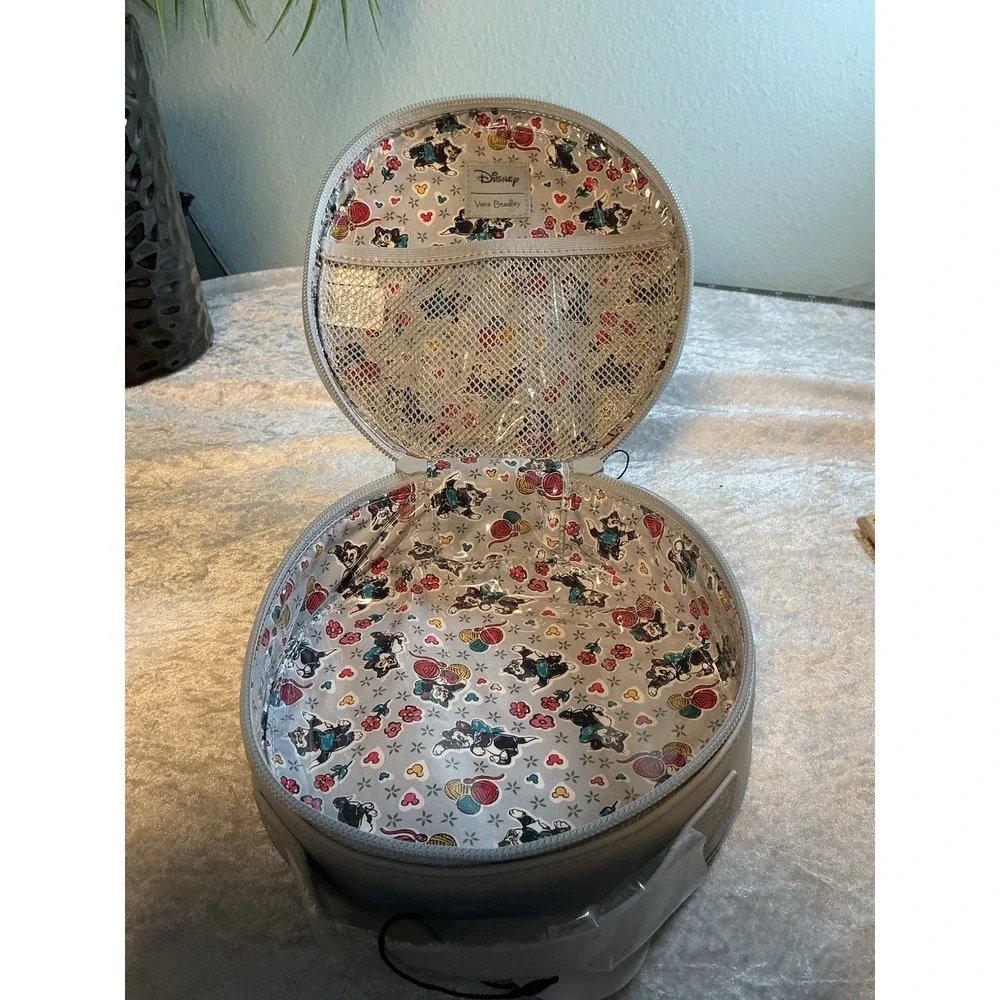 NWT Disney Vera Bradley Mickey & Minnie Mouse Piccadilly Paisley  Cosmetic Case